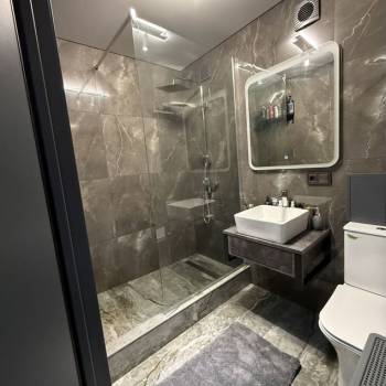 Сдается 1-комнатная квартира, 50 м²