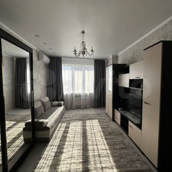 Сдается 1-комнатная квартира, 45 м²