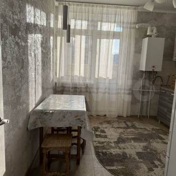 Сдается 1-комнатная квартира, 45 м²