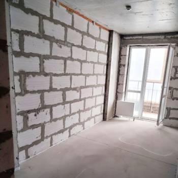 Продается 1-комнатная квартира, 42 м²