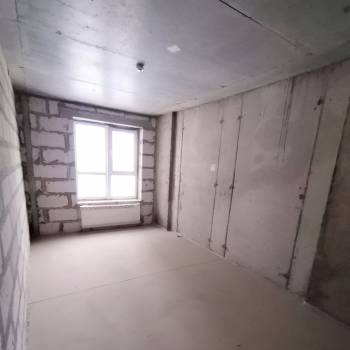 Продается 1-комнатная квартира, 42 м²