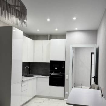 Сдается 1-комнатная квартира, 100 м²