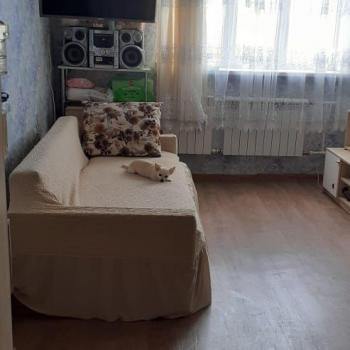 Продается 1-комнатная квартира, 42 м²