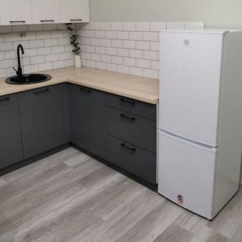 Продается 1-комнатная квартира, 42 м²