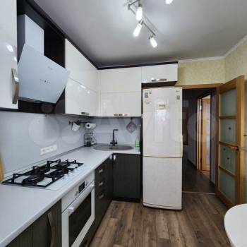 Продается 3-х комнатная квартира, 63 м²