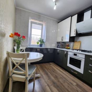 Продается 3-х комнатная квартира, 63 м²