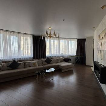 Сдается Многокомнатная квартира, 110 м²