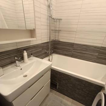 Продается 3-х комнатная квартира, 74 м²