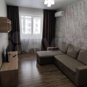 Сдается 1-комнатная квартира, 40 м²