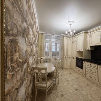 Сдается 1-комнатная квартира, 42 м²