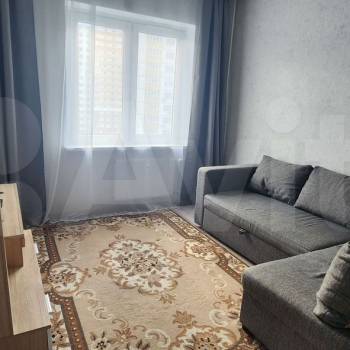 Сдается 1-комнатная квартира, 37 м²