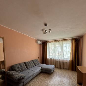 Сдается Многокомнатная квартира, 80 м²