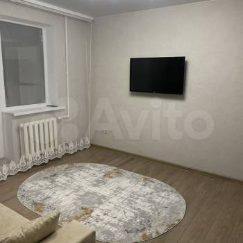 Сдается 1-комнатная квартира, 35 м²