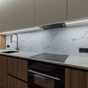 Продается Многокомнатная квартира, 80 м²