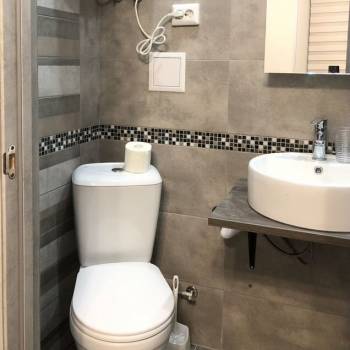 Продается Многокомнатная квартира, 50 м²