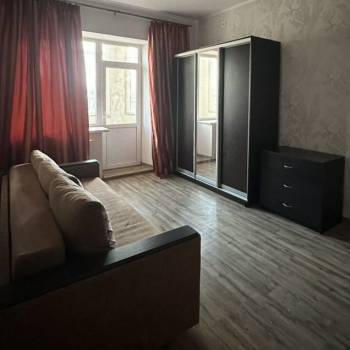Сдается 1-комнатная квартира, 40 м²