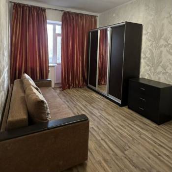 Сдается 1-комнатная квартира, 40 м²