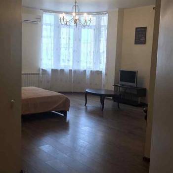 Сдается 2-х комнатная квартира, 96 м²