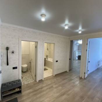 Сдается 2-х комнатная квартира, 90 м²