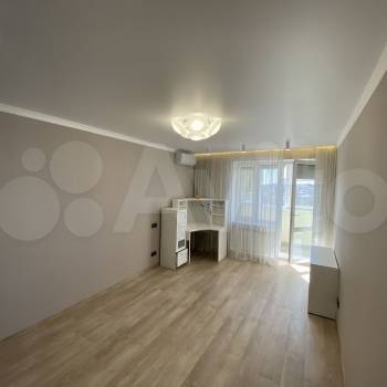 Сдается 2-х комнатная квартира, 90 м²