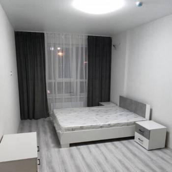 Сдается 1-комнатная квартира, 42 м²