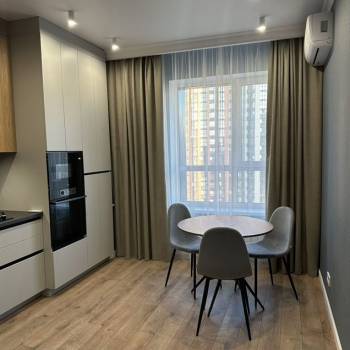 Сдается 1-комнатная квартира, 42 м²