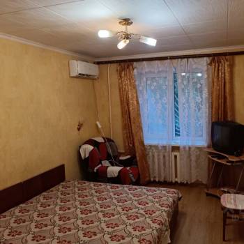 Продается 1-комнатная квартира, 32 м²