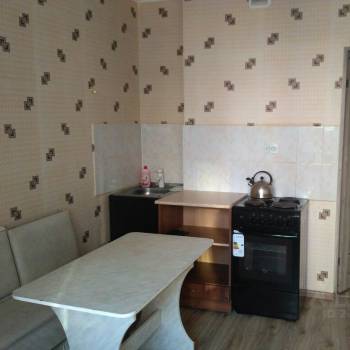 Сдается 1-комнатная квартира, 40 м²