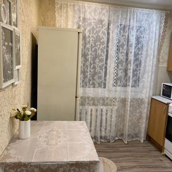 Сдается 1-комнатная квартира, 38 м²