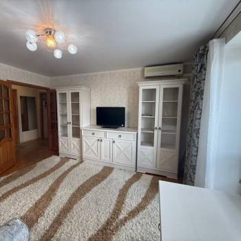Сдается 1-комнатная квартира, 38 м²