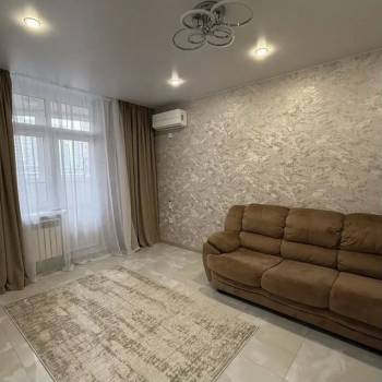 Сдается 1-комнатная квартира, 45 м²