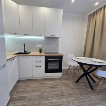 Продается 1-комнатная квартира, 40 м²