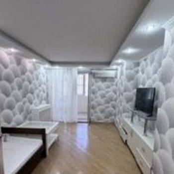 Сдается 2-х комнатная квартира, 90 м²