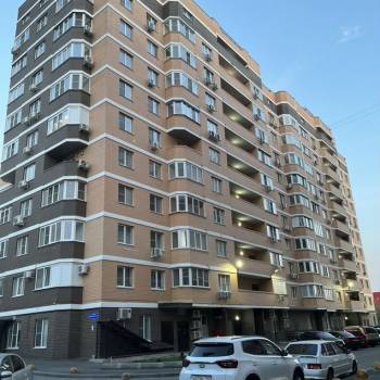 Сдается 1-комнатная квартира, 50 м²