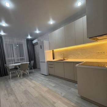 Сдается 2-х комнатная квартира, 58 м²
