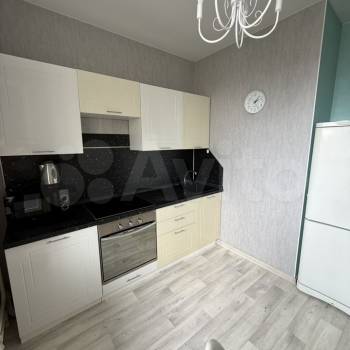 Сдается 1-комнатная квартира, 38 м²