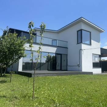 Продается Дом, 200 м²