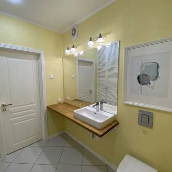 Продается 2-х комнатная квартира, 84,3 м²