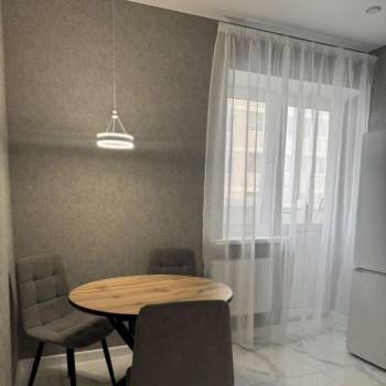 Сдается 1-комнатная квартира, 37 м²