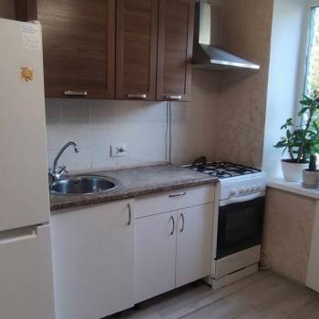 Продается 1-комнатная квартира, 32 м²