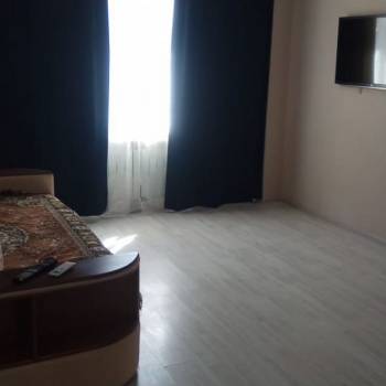 Сдается 1-комнатная квартира, 49 м²