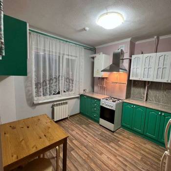 Сдается 1-комнатная квартира, 50,2 м²