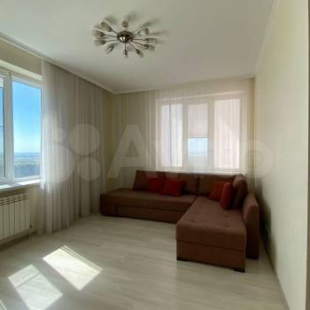 Сдается 1-комнатная квартира, 49 м²