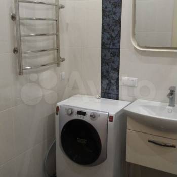 Сдается 1-комнатная квартира, 49 м²