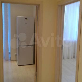 Сдается 1-комнатная квартира, 49 м²