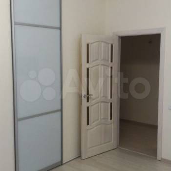 Сдается 1-комнатная квартира, 49 м²