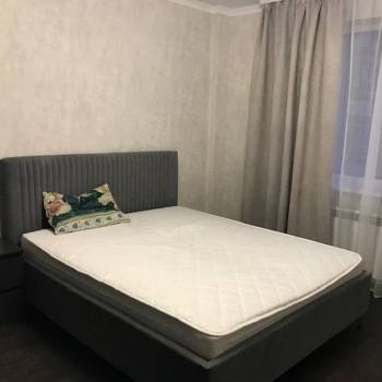 Сдается 1-комнатная квартира, 48 м²