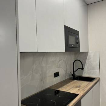 Продается 1-комнатная квартира, 36 м²