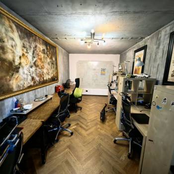 Сдается Нежилое помещение, 300 м²