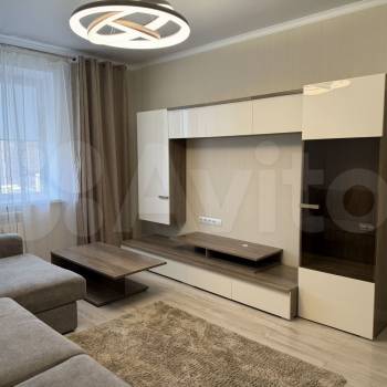 Сдается 2-х комнатная квартира, 64 м²